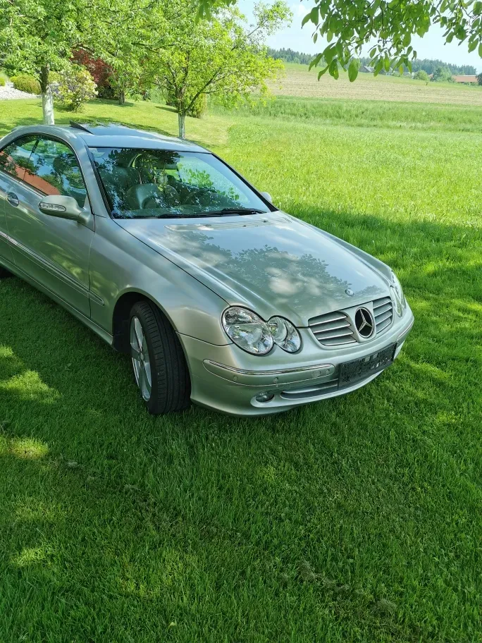 Mercedes-Benz Clk-Class 2003 photo 3