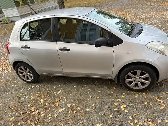 Toyota Yaris 2008 photo 4