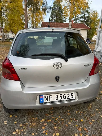 Toyota Yaris 2008 photo 2
