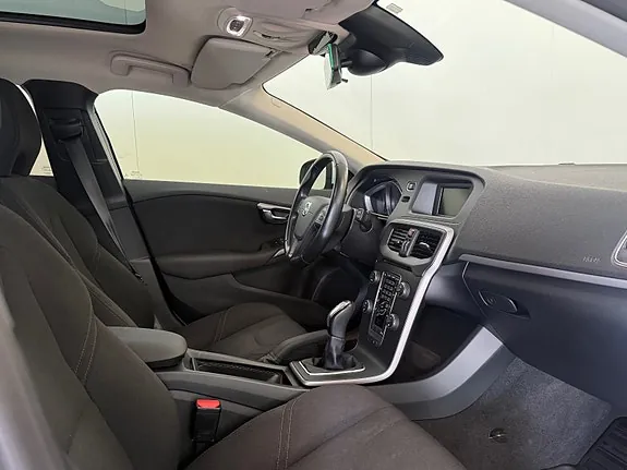 Volvo V40 2013 photo 4