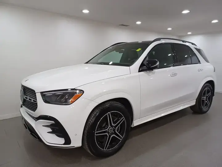 Mercedes-Benz Gle 2024 photo 2