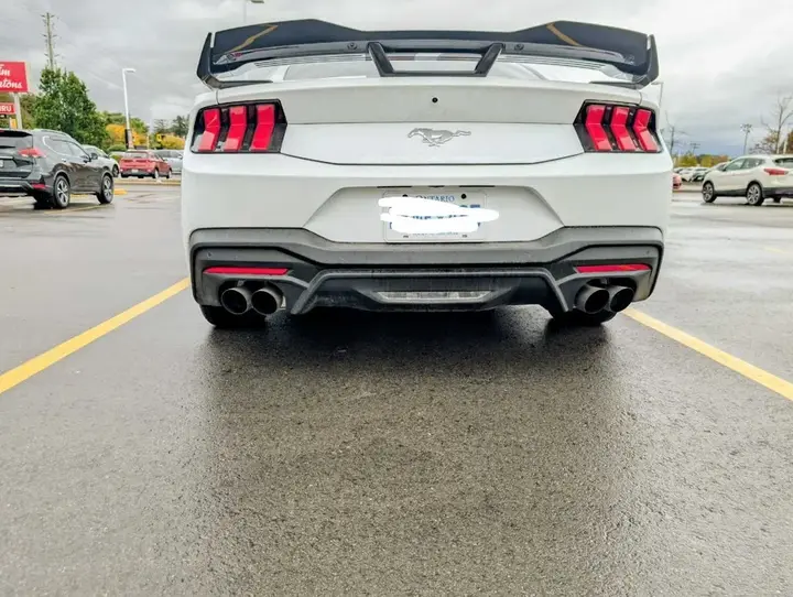 Ford Mustang 2024 photo 2