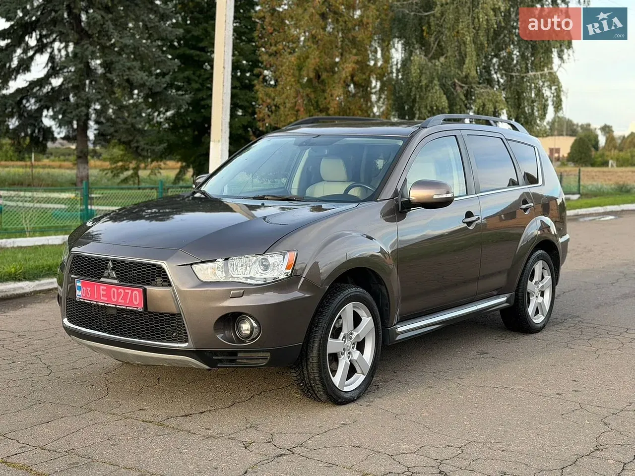 Mitsubishi Outlander Xl