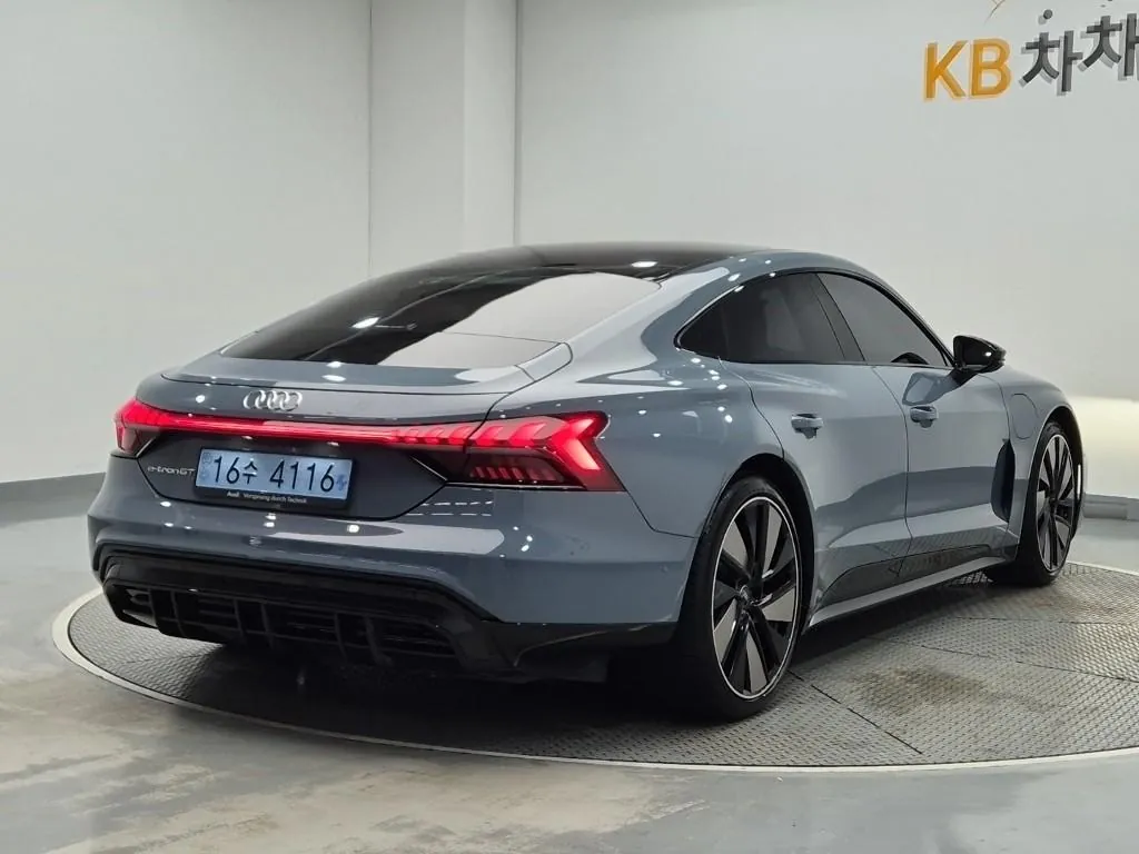 Audi E-Tron Gt 2022 photo 3
