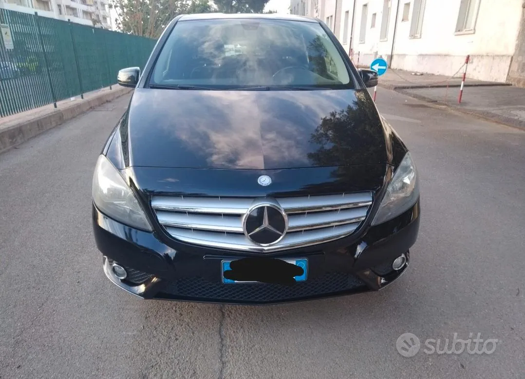 Mercedes-Benz B 2012 photo 3