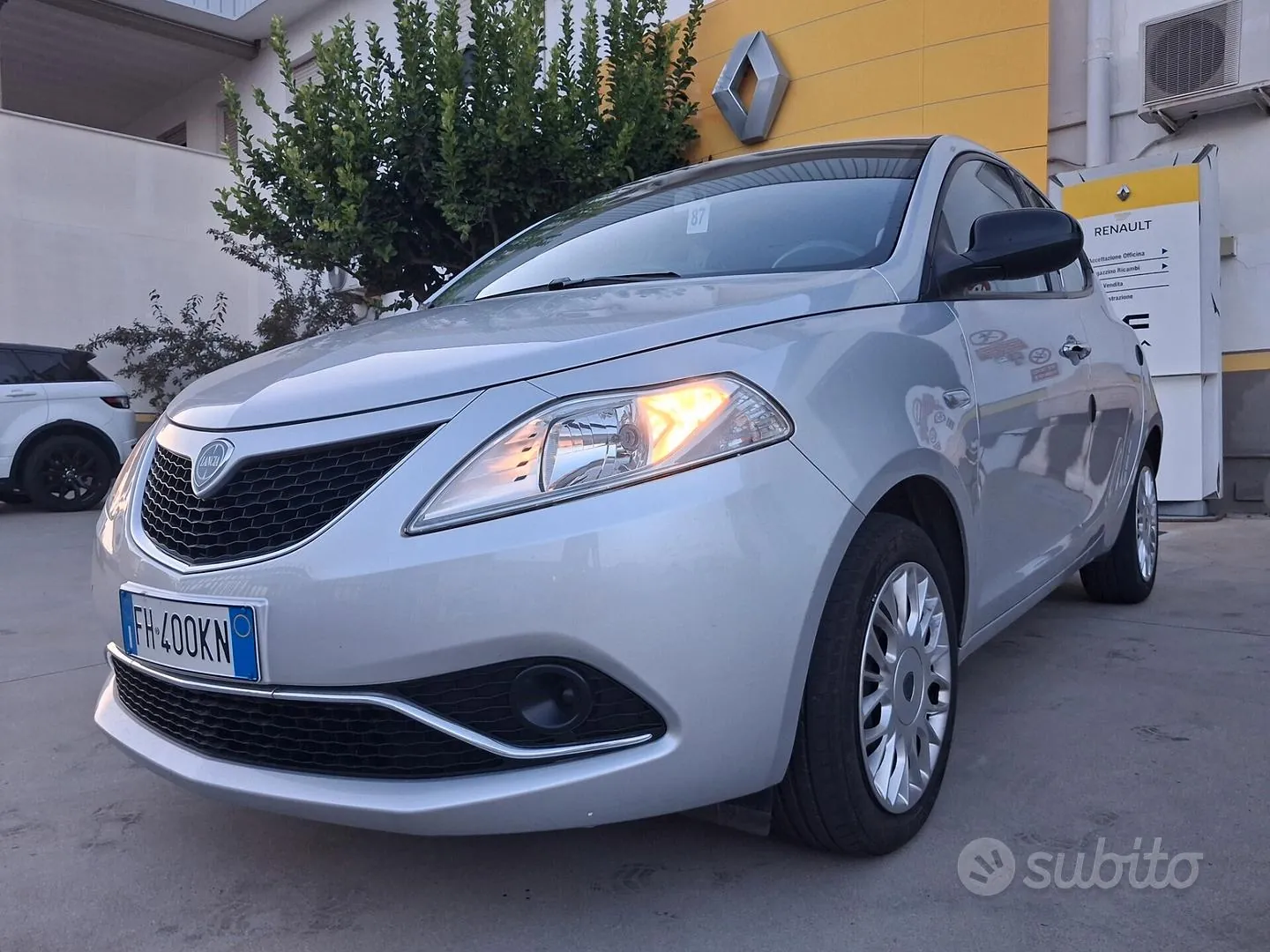 Lancia Ypsilon