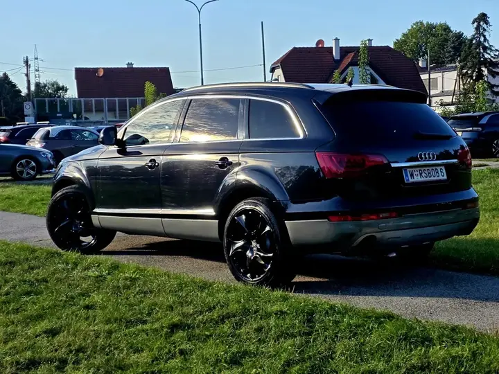 Audi Q7 2006 photo 3