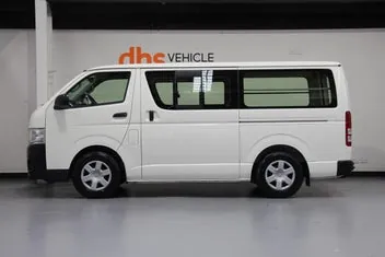 Toyota Hiace 2013 photo 5