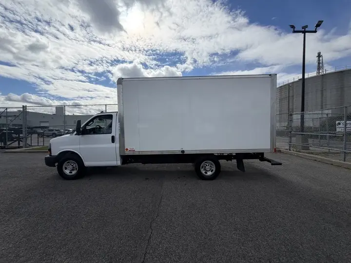 Chevrolet Express 2025 photo 5