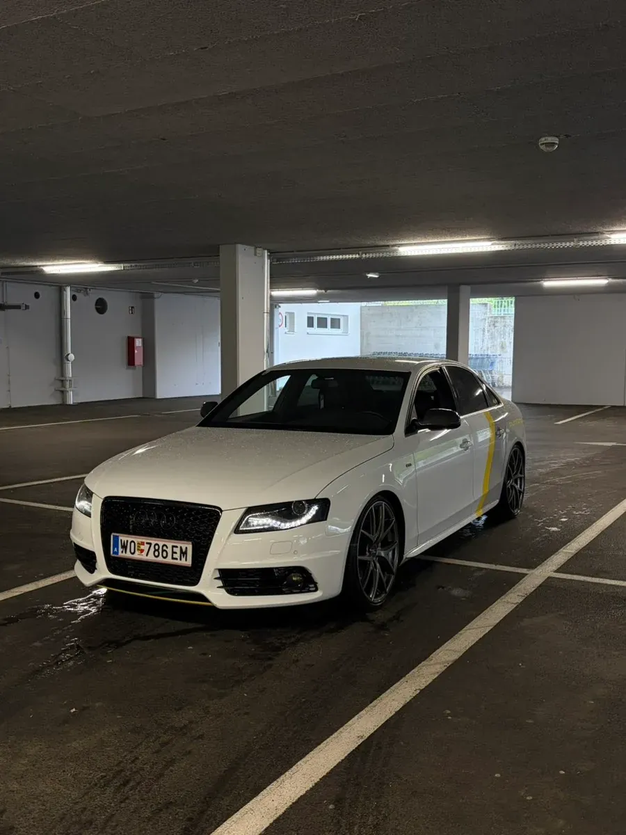 Audi A4 2010 photo 3