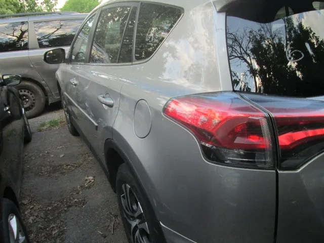 Toyota Rav4 2017 photo 3