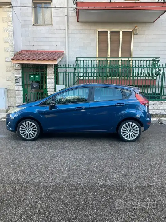 Ford Fiesta 2009 photo 3
