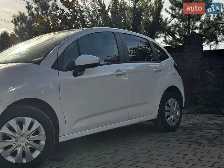 Citroen C3 2011 photo 3