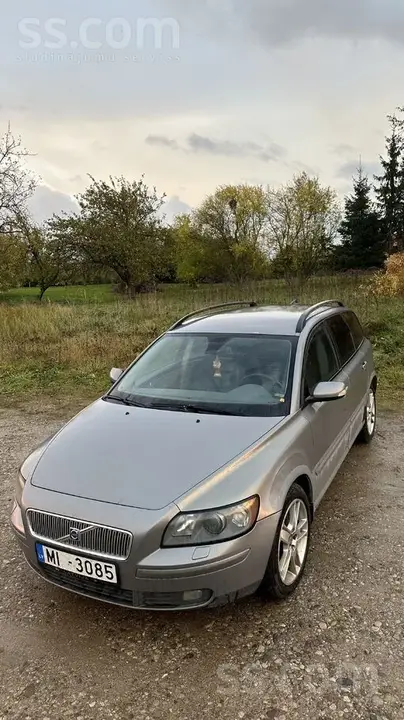 Volvo V50