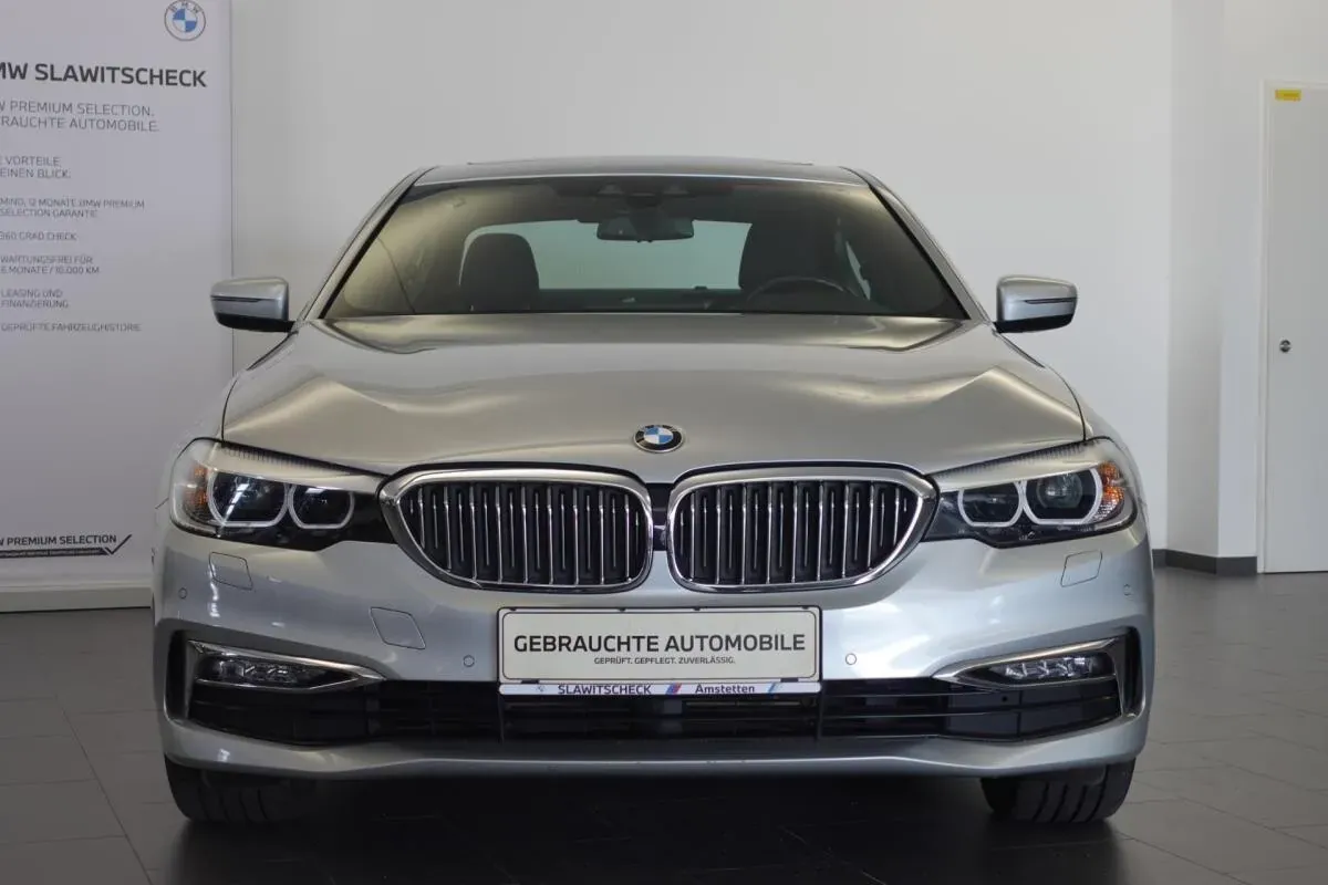 BMW 5 Series 2018 photo 2