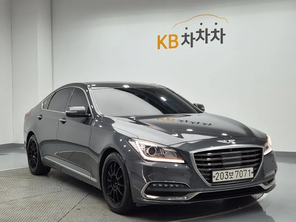 Genesis G80 2017 photo 4