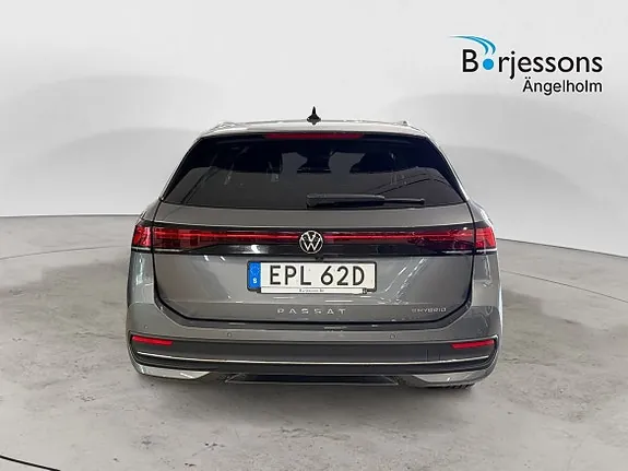 Volkswagen Passat 2025 photo 3
