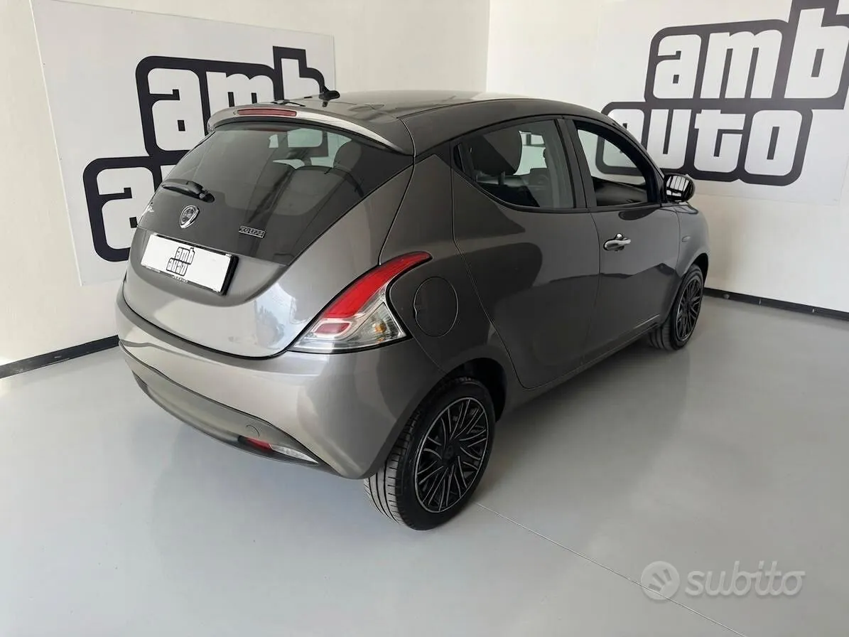 Lancia Ypsilon 2022 photo 4