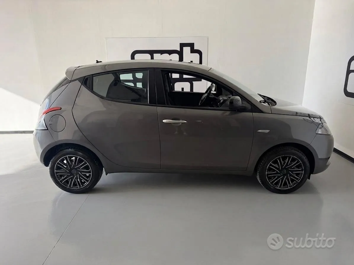 Lancia Ypsilon 2022 photo 5