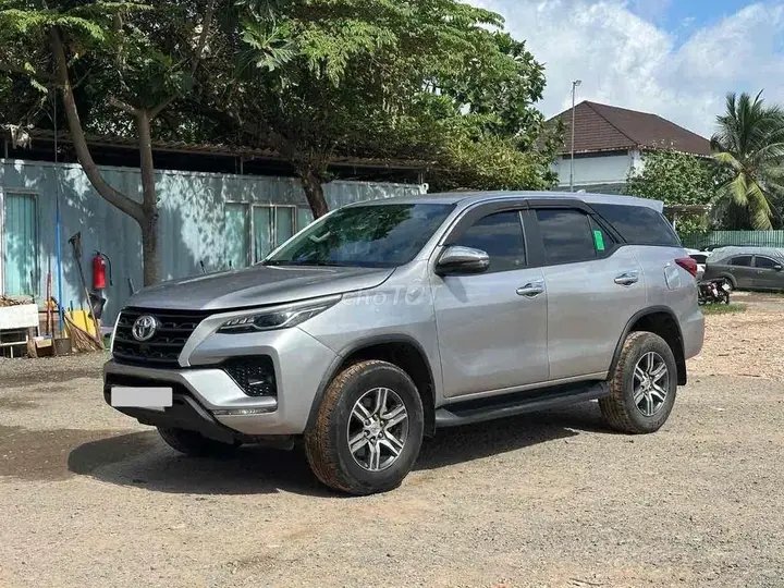 Toyota Fortuner 2021 photo 3