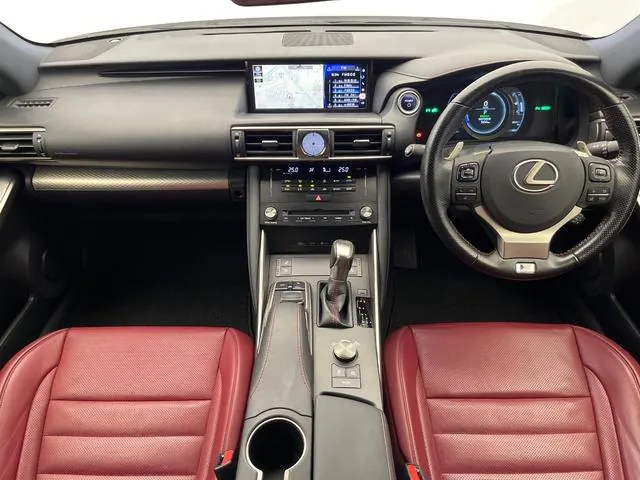 Lexus Is300H F Sport 2016 photo 2