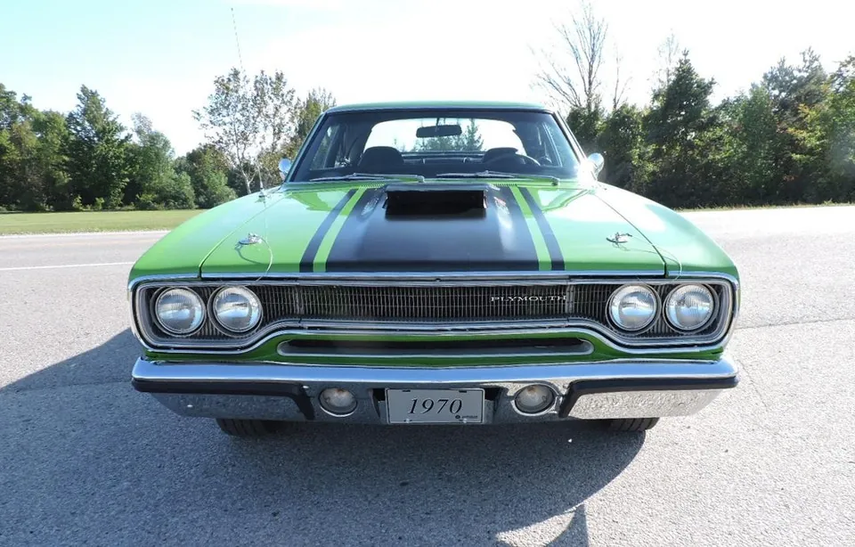 Plymouth Road Runner 1970 photo 2