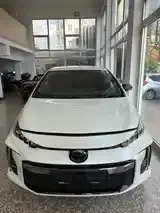 Toyota Prius 2019 photo 2
