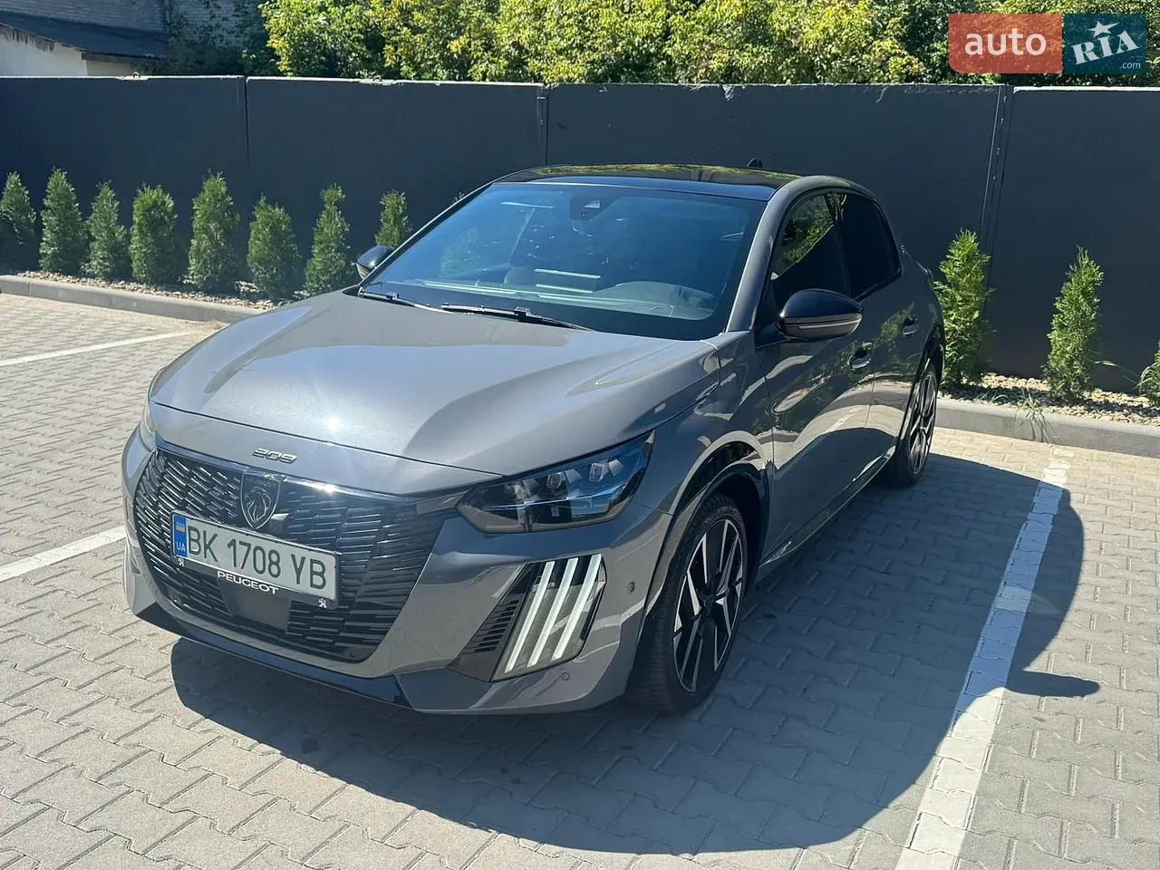 Peugeot E-208 2024 photo 4