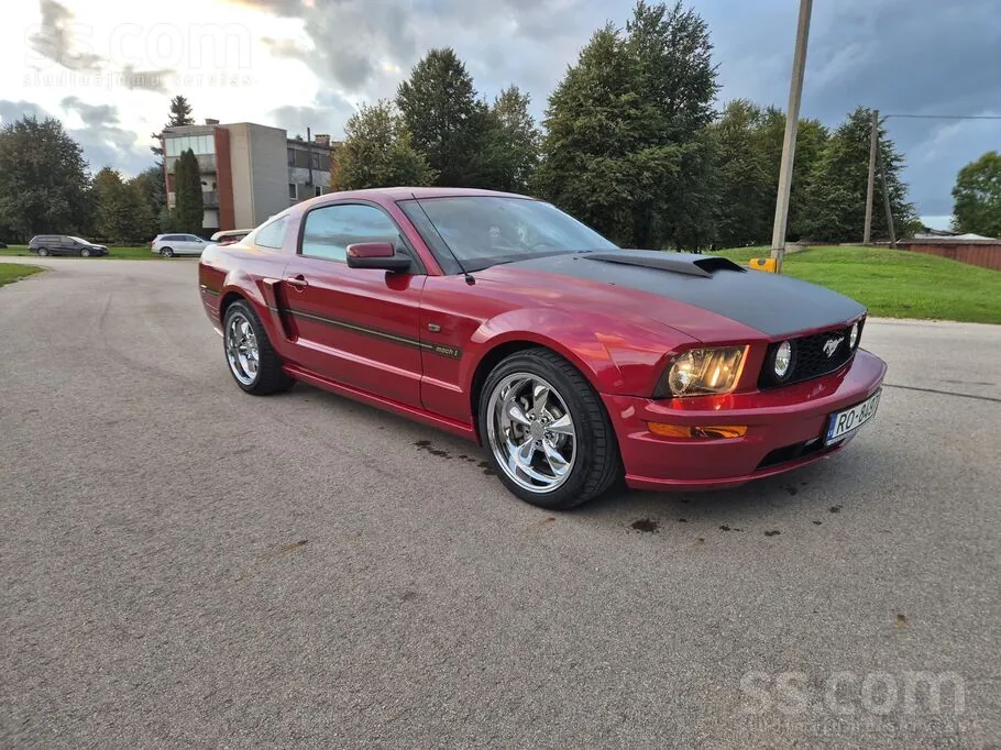 Ford Mustang 2009 photo 2