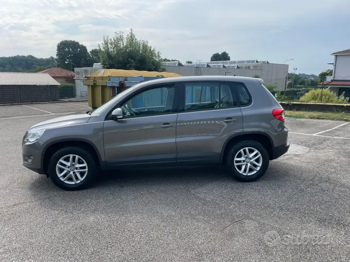 Volkswagen Tiguan 2011 photo 4