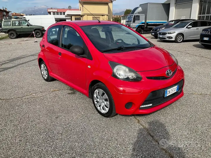 Toyota Aygo 2013 photo 3