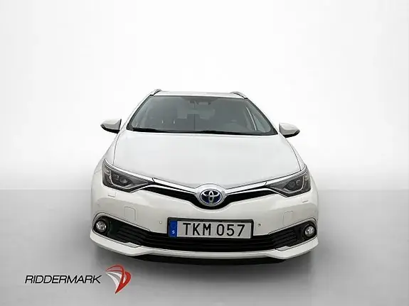 Toyota Auris 2017 photo 2