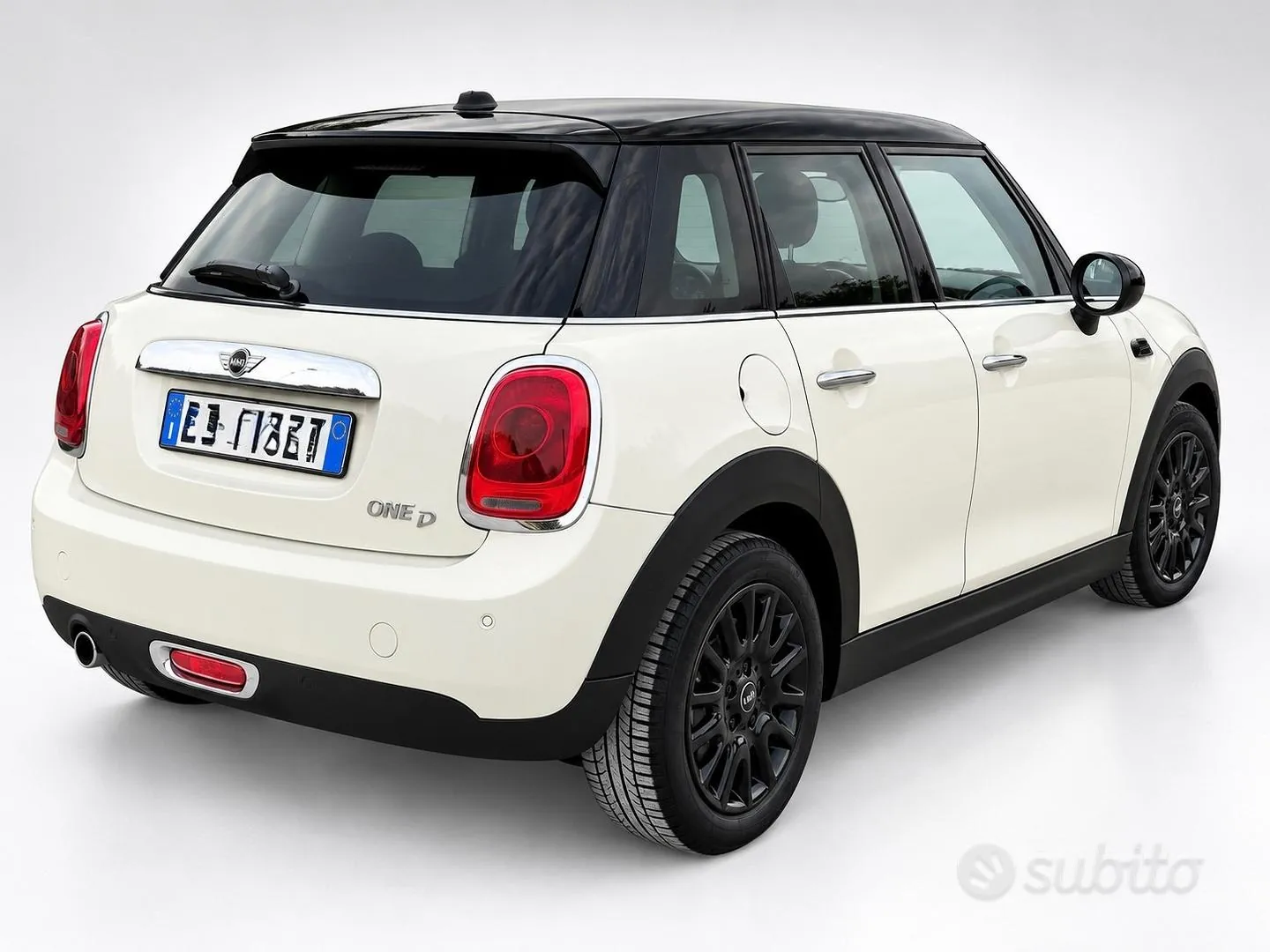 Mini Cooper One 2015 photo 3
