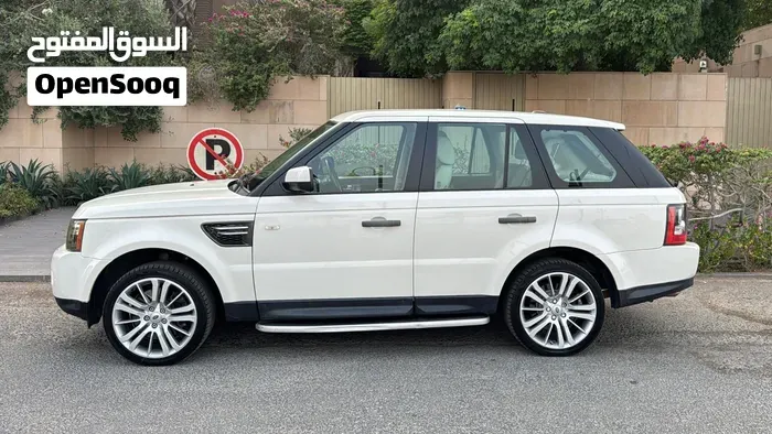 Land Rover Range Rover Sport 2010 photo 2