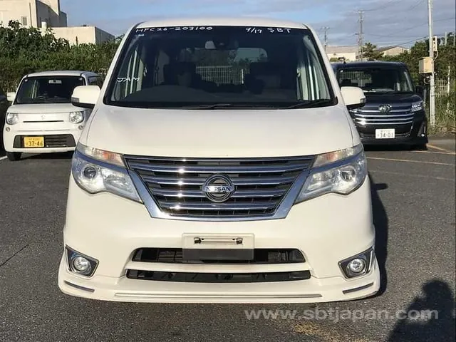 Nissan Serena Highway S 2014 photo 5