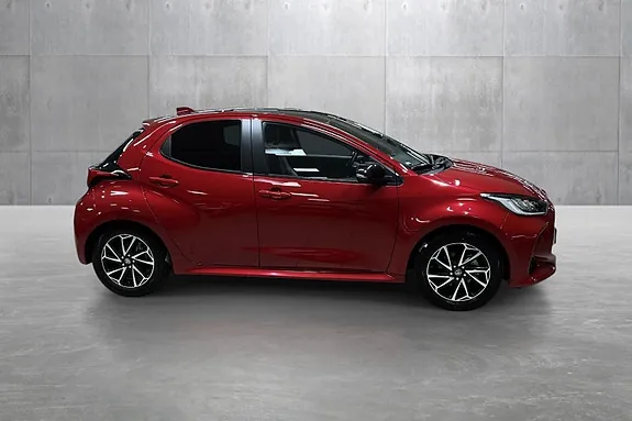 Toyota Yaris 2024 photo 2