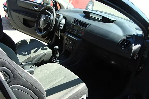 Citroen C4 2007 photo 4
