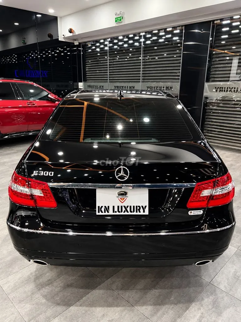 Mercedes-Benz E-Class 2010 photo 3