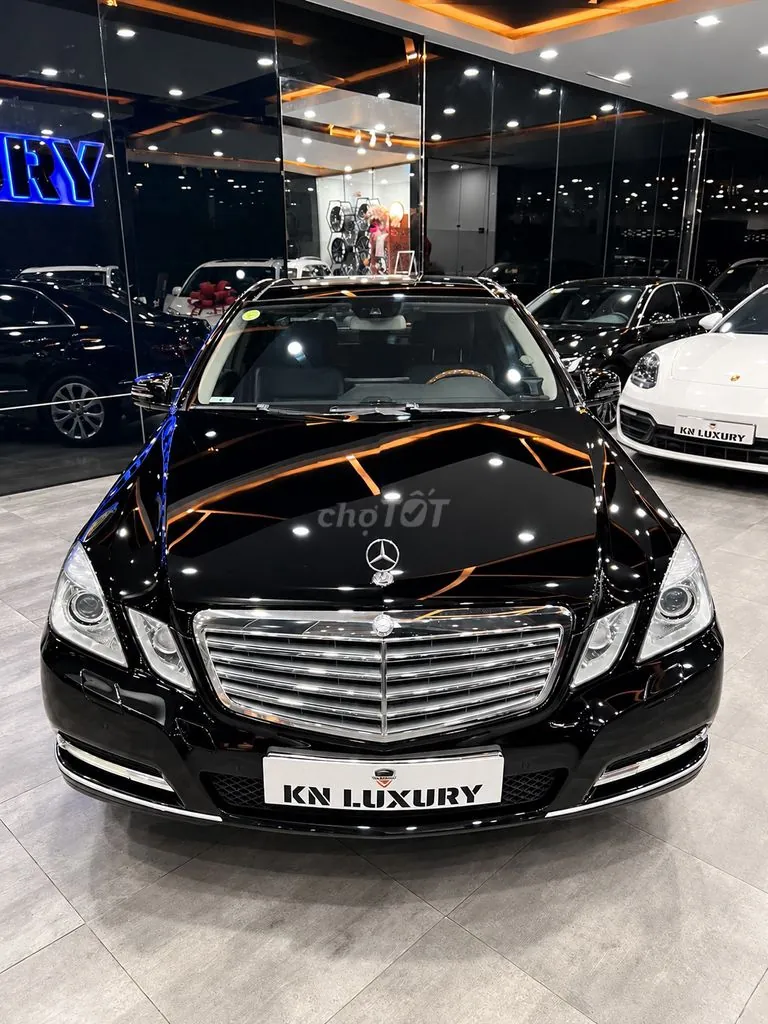 Mercedes-Benz E-Class 2010 photo 2