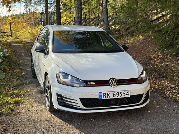 Volkswagen Golf Vii 2014 photo 3