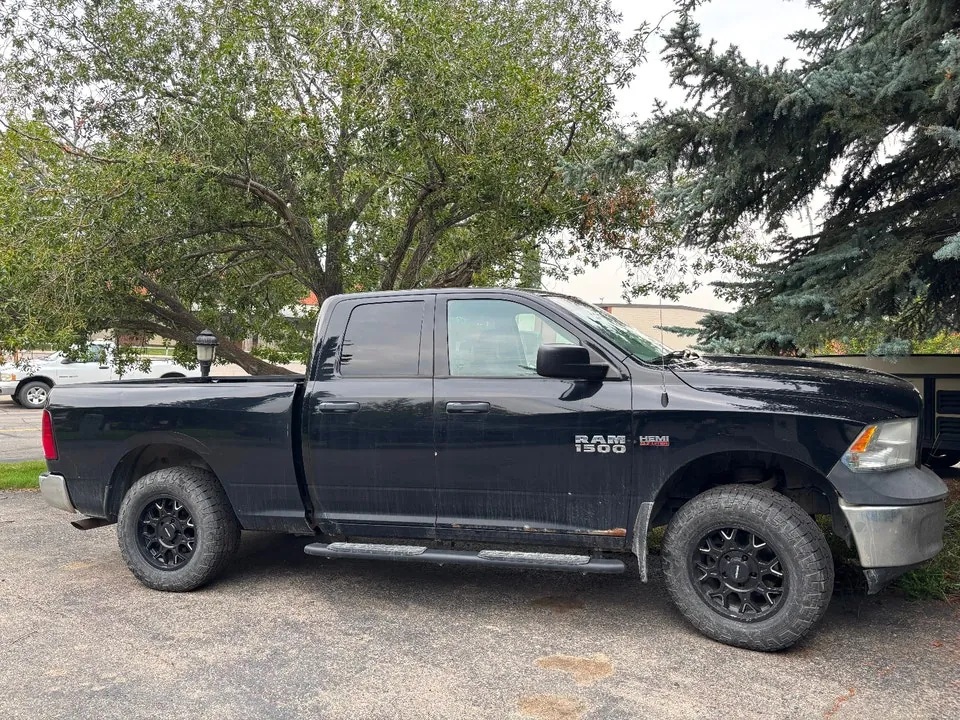 Dodge Ram 1500 2015 photo 2