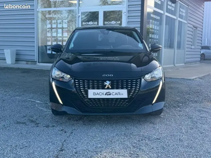 Peugeot 208 2023 photo 5