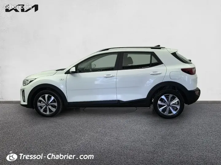 Kia Stonic 2025 photo 2