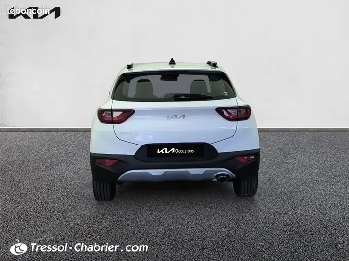 Kia Stonic 2025 photo 4