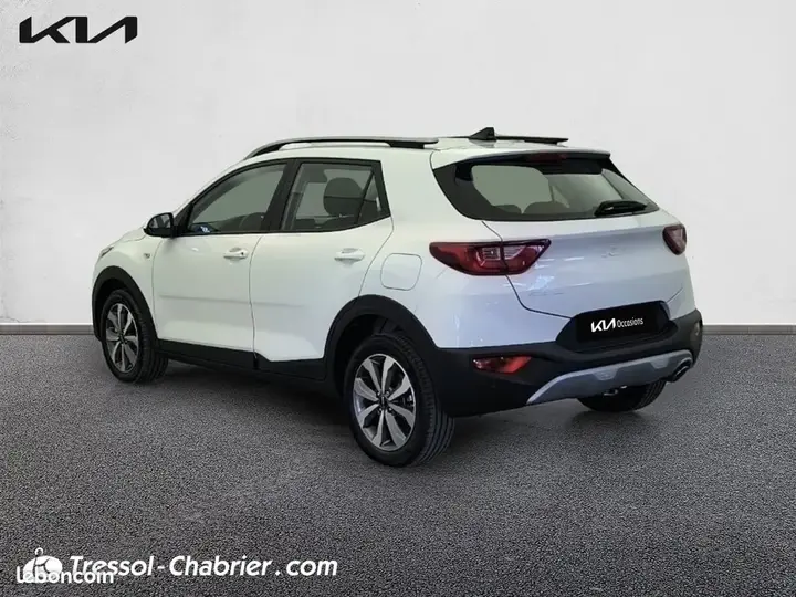 Kia Stonic 2025 photo 3