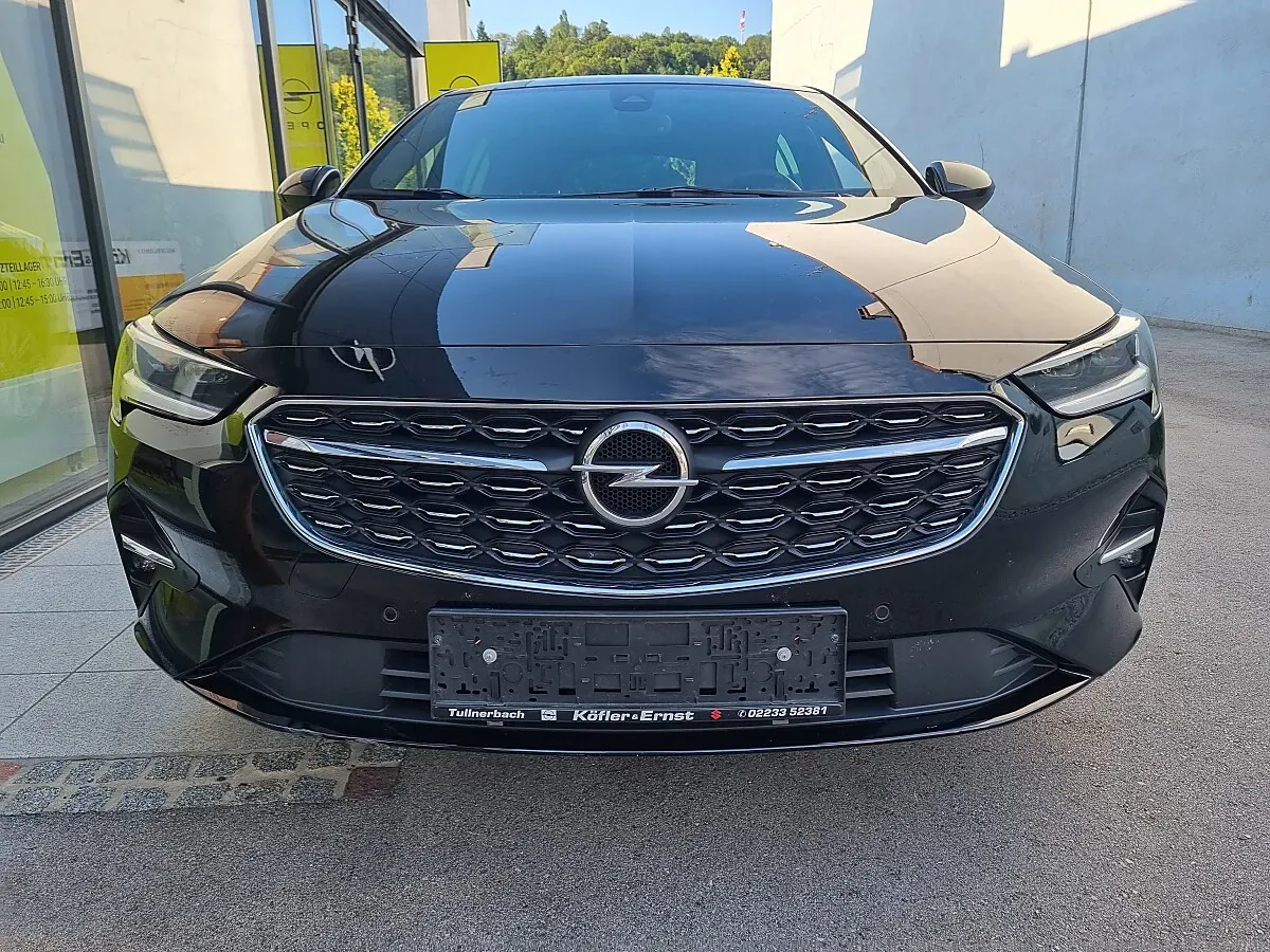 Opel Insignia 2022 photo 2