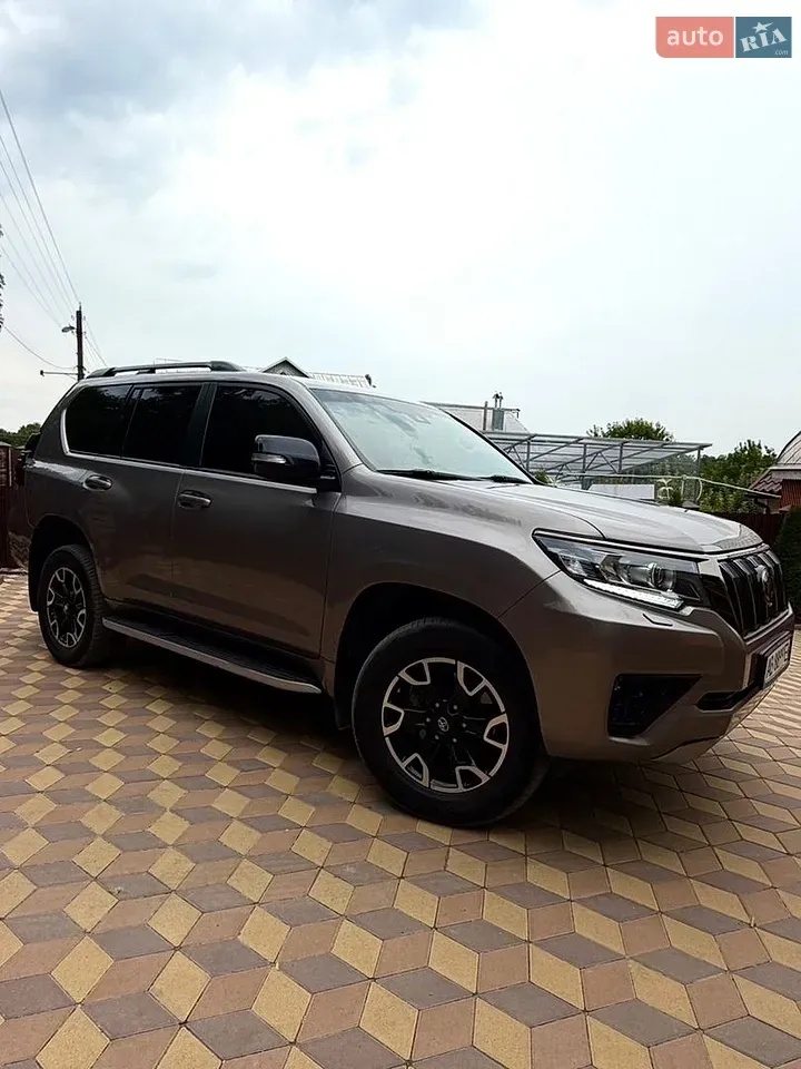 Toyota Land Cruiser Prado 2021 photo 3