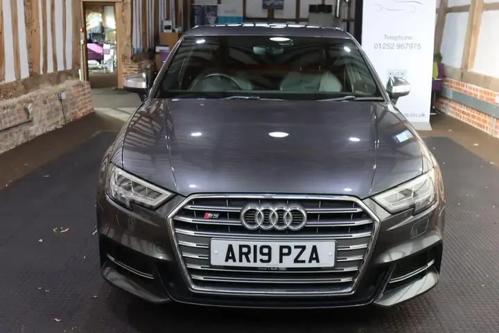 Audi S3 2019 photo 2