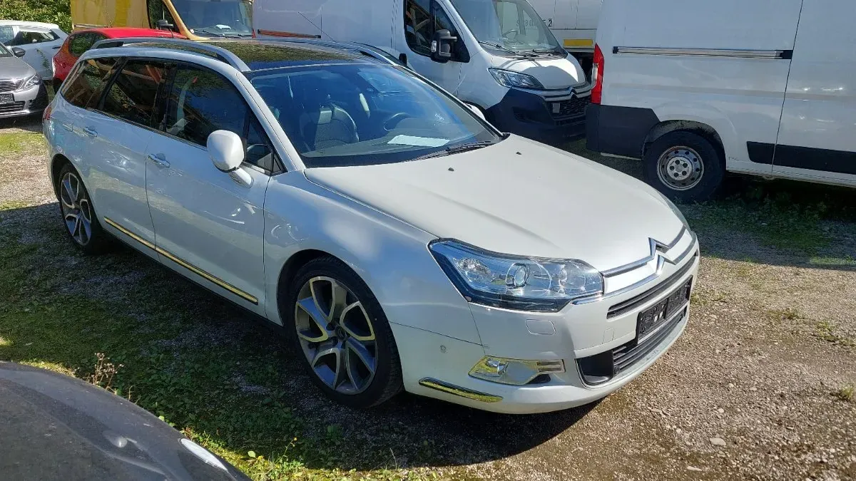 Citroen C5 2012 photo 2