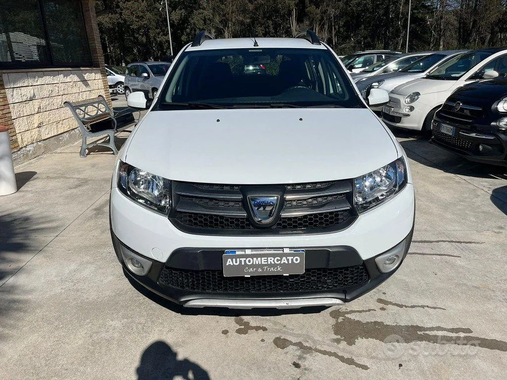 Dacia Sandero 2015 photo 2